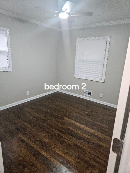 Building Photo - 557 Mt Vista Rd