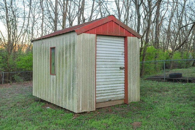 Building Photo - 3309 Falls Creek Dr