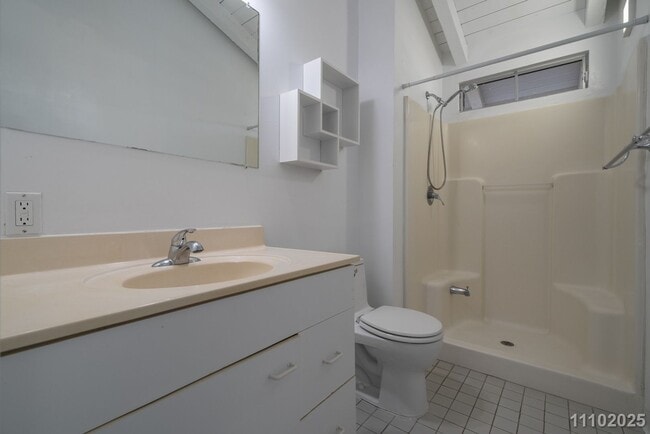 Building Photo - 1BR in Kailua – $2,995 (Utilities Included) | Move-In Ready!