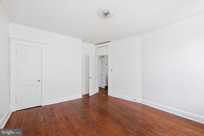 Building Photo - 3202 Cliftmont Ave