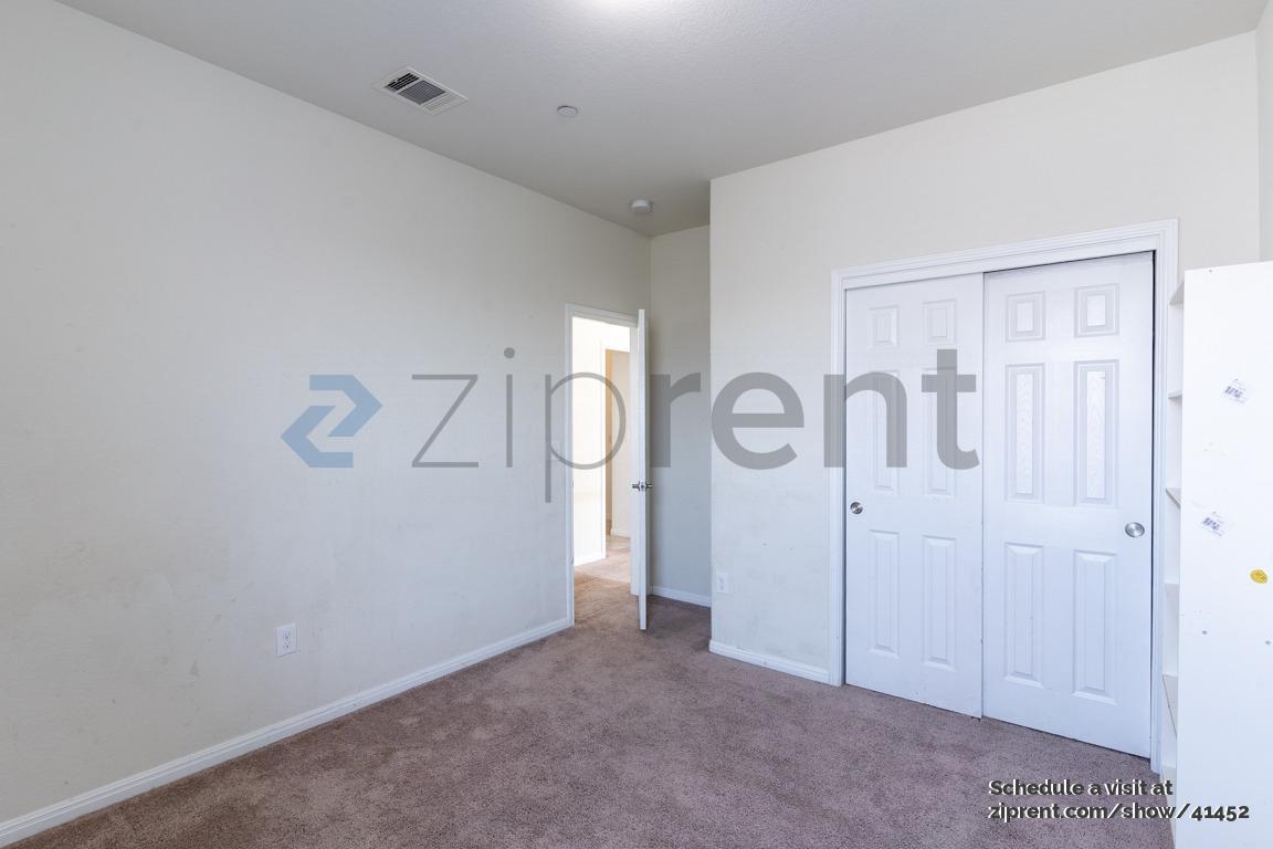 Building Photo - 3240 E Whitestone Blvd