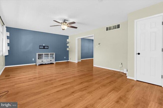 Building Photo - 1268 Delbert Ave