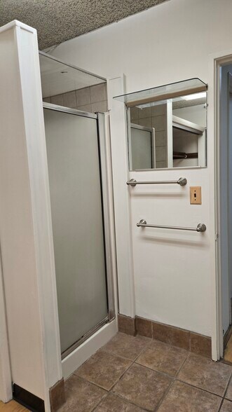 Building Photo - 8404 Pershing Dr