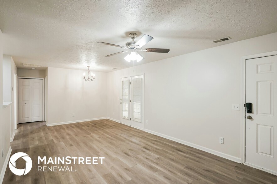 Building Photo - 2637 River Meade Way