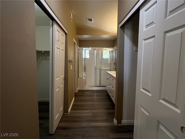 Building Photo - 1000 Venetian Hills Ln