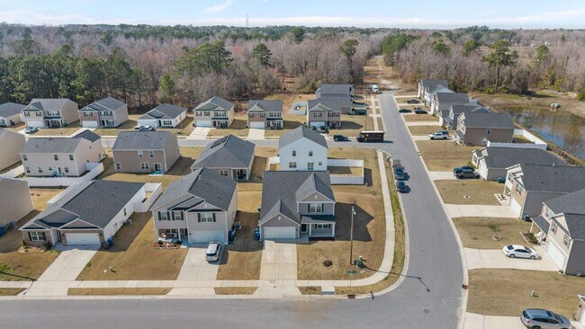 Building Photo - 4500 Sandstone Dr