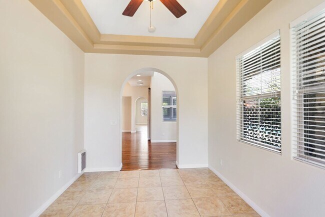 Building Photo - Summerlin Vistas Pool Home w/ Bed and Bath...