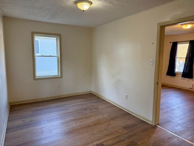 Building Photo - 526 Old Stage Rd