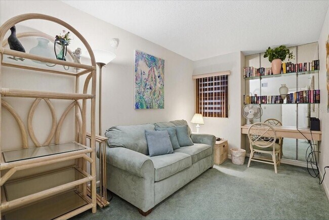 Building Photo - 5611 Gulf of Mexico Dr