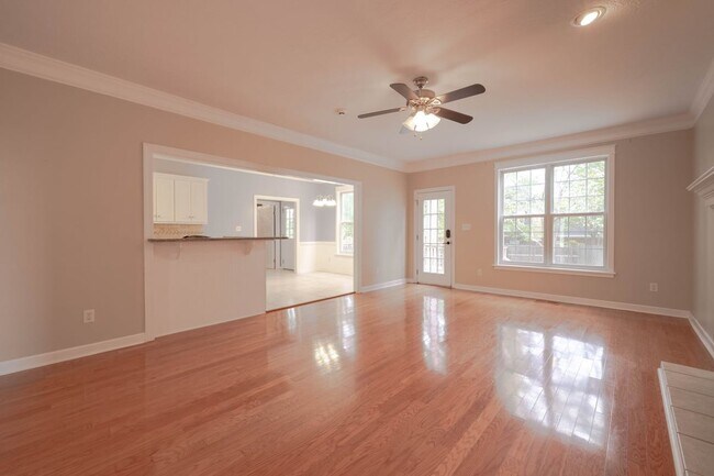 Building Photo - 4525 Glastonbury Dr