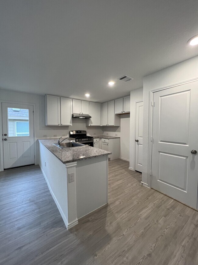 Building Photo - 14814 Dillard Ml