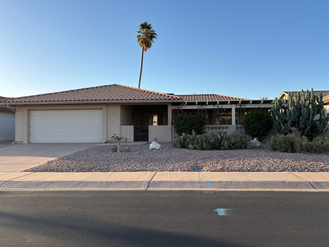 Building Photo - Lovely Home in 45+ Active Adult Community of Leisure World.  Available May through December 2026,...