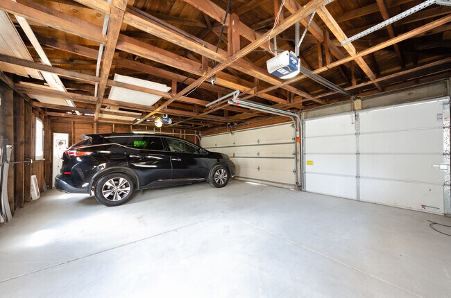 Building Photo - 3630 N Kimball Ave