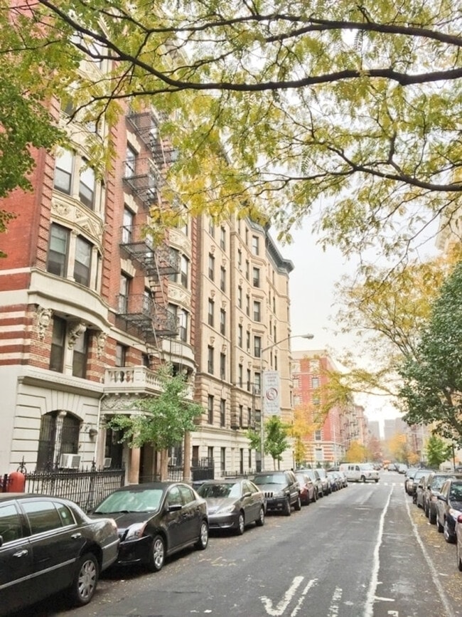Building Photo - 247 W 113th St