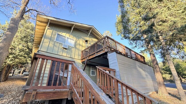 Building Photo - 26523 Pine Ave