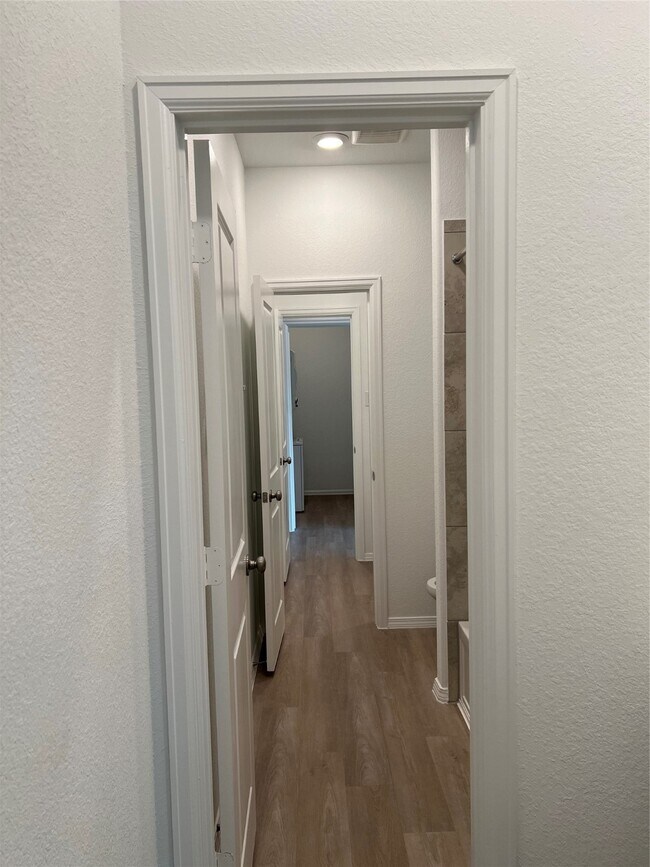 Building Photo - 3711 McCrary Falls Wy