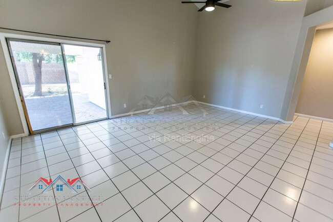 Building Photo - 1891 E Brentrup Dr