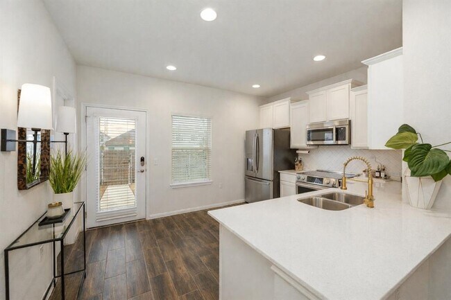 Building Photo - 9605 Grapevine Leaf Dr