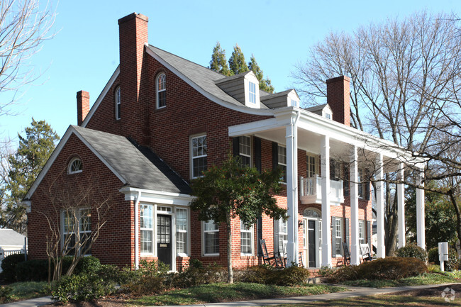 Building Photo - Morehead Apartments