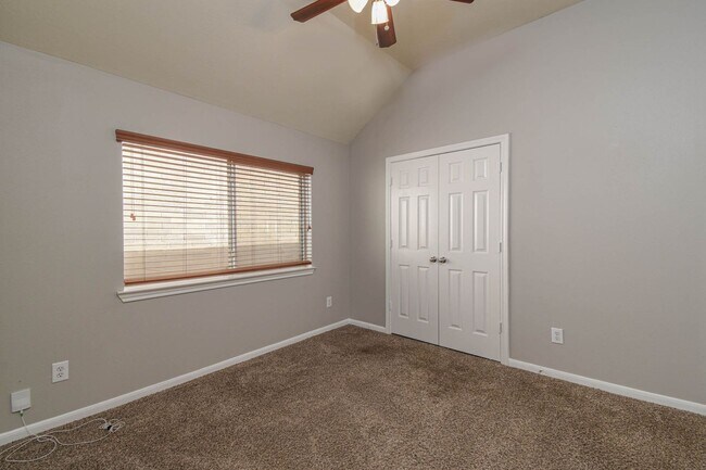 Building Photo - 13026 Echo Landing Dr