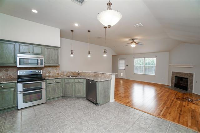 Building Photo - 4817 Carrotwood Dr