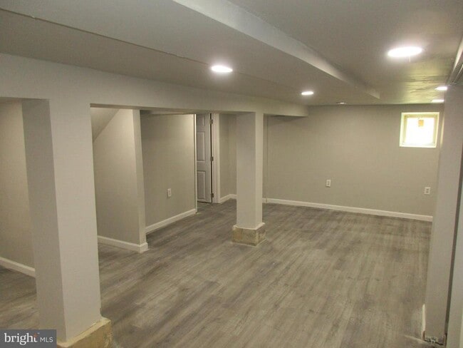 Building Photo - 3317 Devonshire Dr