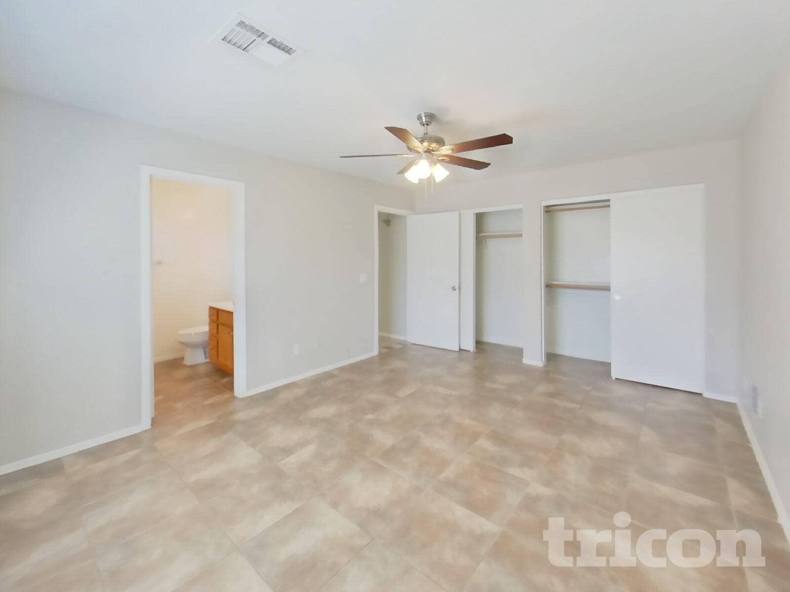 Building Photo - 4873 E Rousay Dr