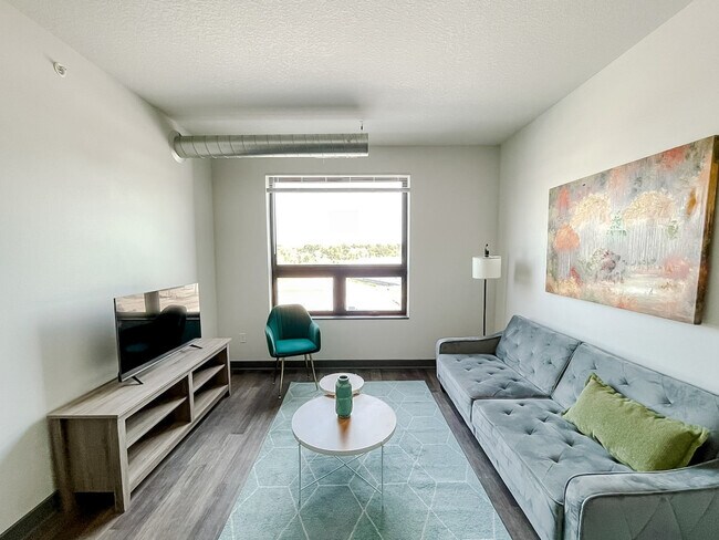 Building Photo - 1261 8th St