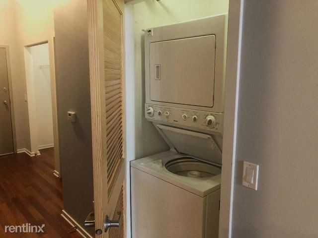 Building Photo - 1645 W Jackson Blvd