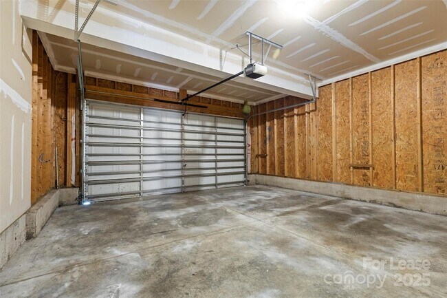 Building Photo - 5006 Rosewater Ln