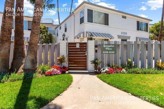 Primary Photo - 5136 E Livingston Dr