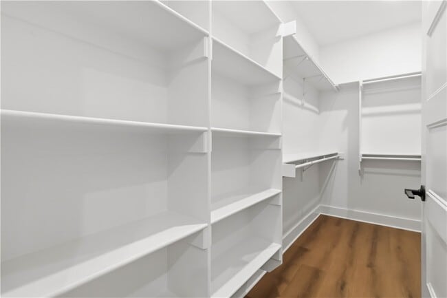 Building Photo - 1830 Momi St