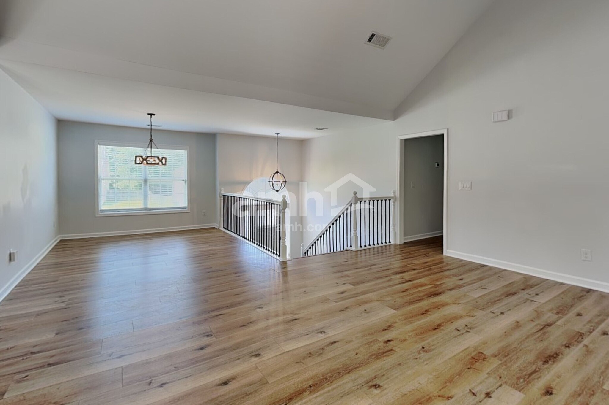 Building Photo - 5075 Roxton Ln