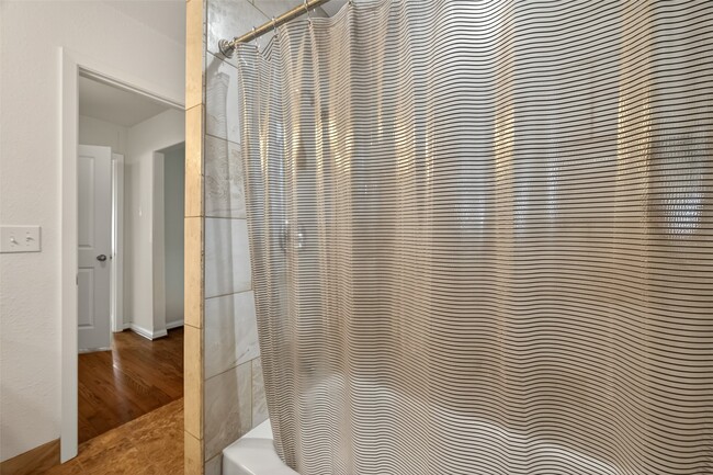 Building Photo - 4045 Osby Dr