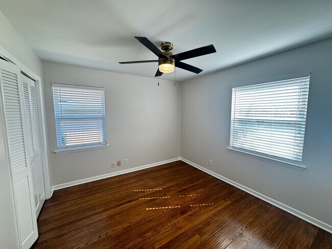 Building Photo - Updated 3 bed 2 bath with outdoor living area in Richardson!
