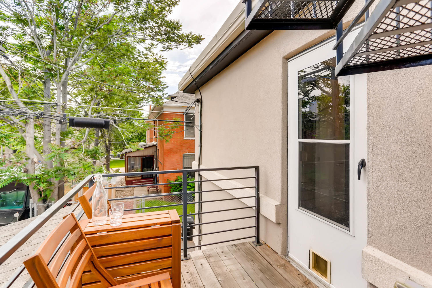 Building Photo - 920 E 24th Ave