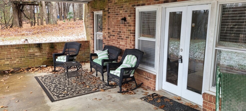 Building Photo - 3001 Foxdown Ct