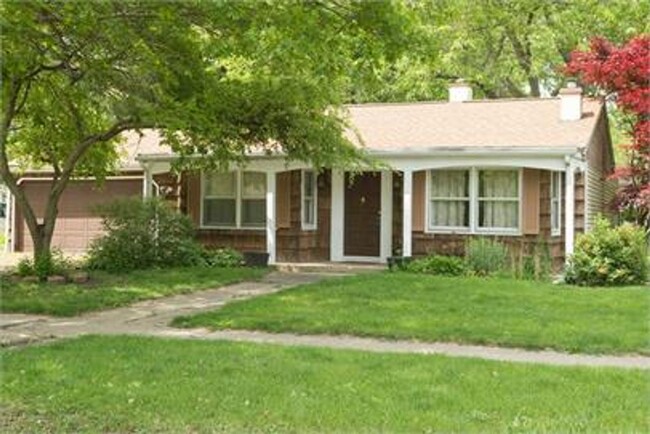 Primary Photo - 1008 E Florida Ave