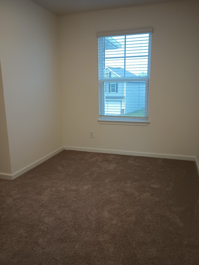 Building Photo - 1144 Aspen Ter