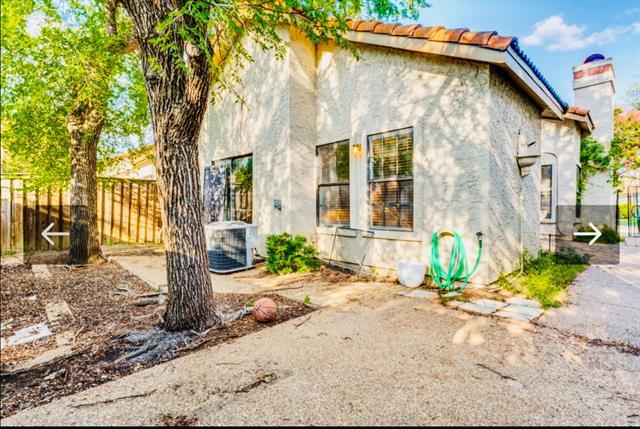 Building Photo - 625 Fiesta Cir