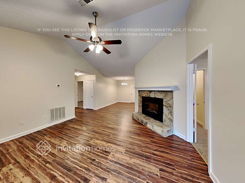 Building Photo - 175 Green Cir