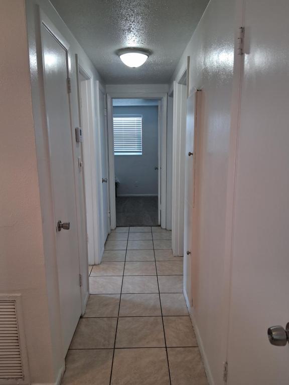 Building Photo - 6115 Hopkins Dr N