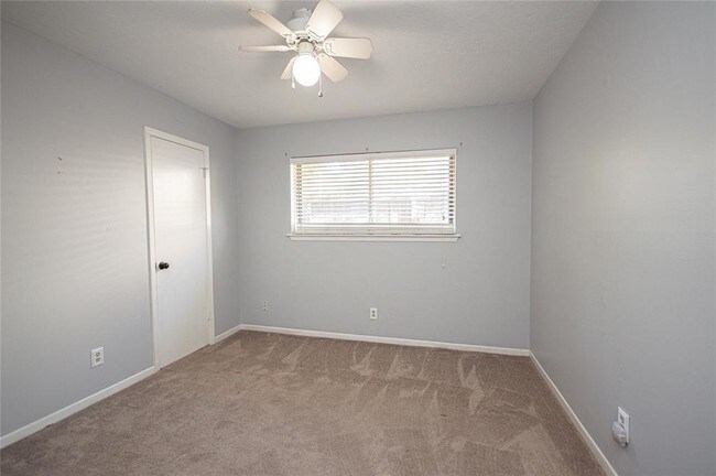 Building Photo - 27249 Kane Ln