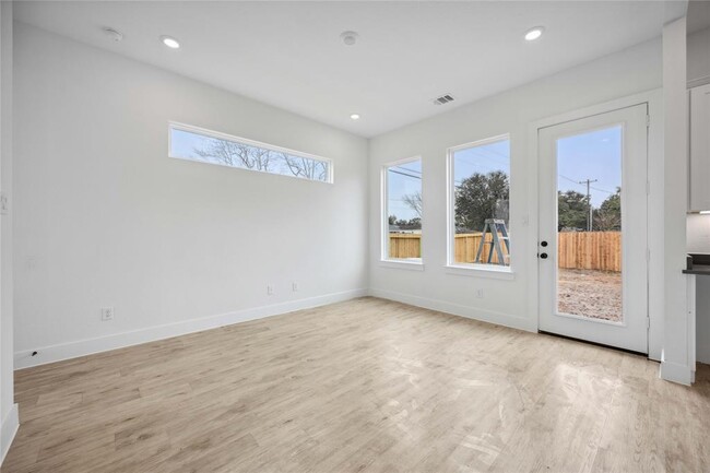Building Photo - 8107 Calhoun Rd