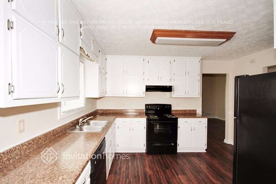 Building Photo - 75 Autumn Cove