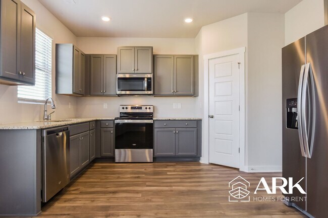 Building Photo - 26096 Beech Grove Lane, Madison, AL