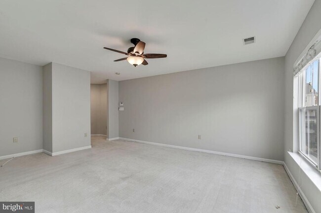 Building Photo - 211 Medlock Ln