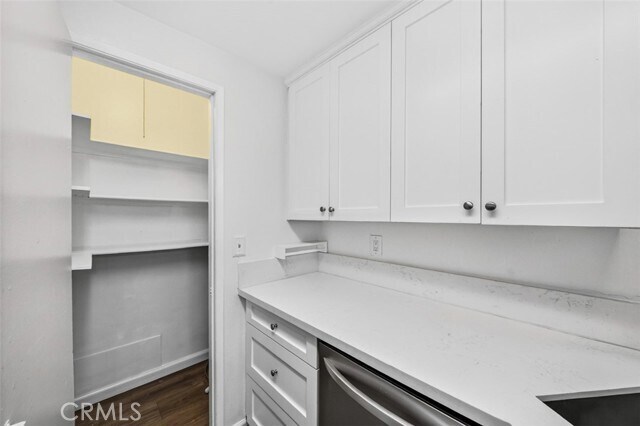 Building Photo - 901 N Citrus Dr