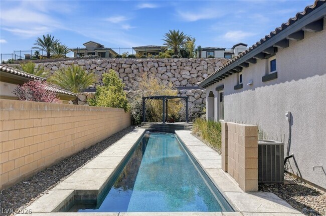 Building Photo - 11 Grand Masters Dr