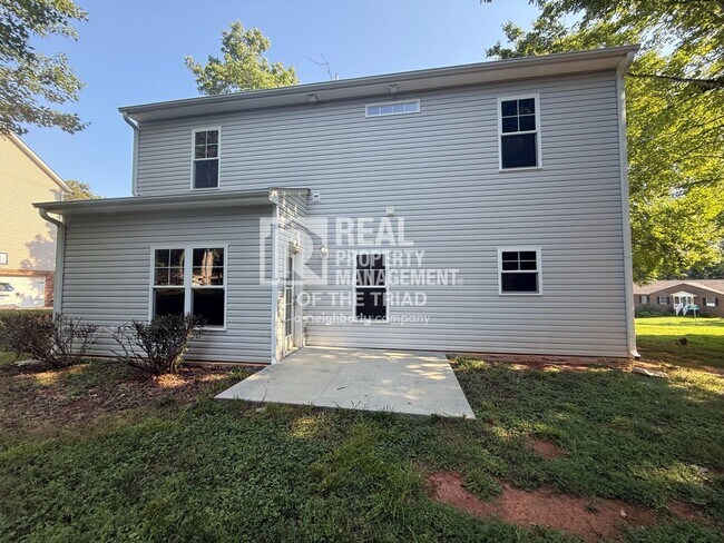 Building Photo - 2234 Nettlebrook Dr
